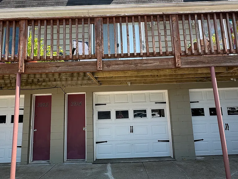 3924 Sterrettania Rd — Photo 2