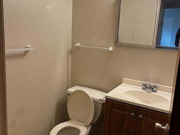 2nd image of 18051 Lakeshore Blvd #301