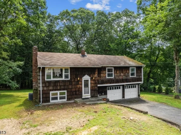 14 Ramar St, Mount Olive Twp., NJ 07836