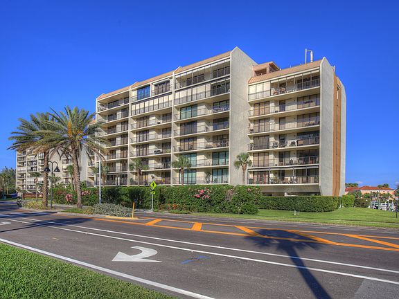 4th image of 1591 Gulf Blvd APT 104S