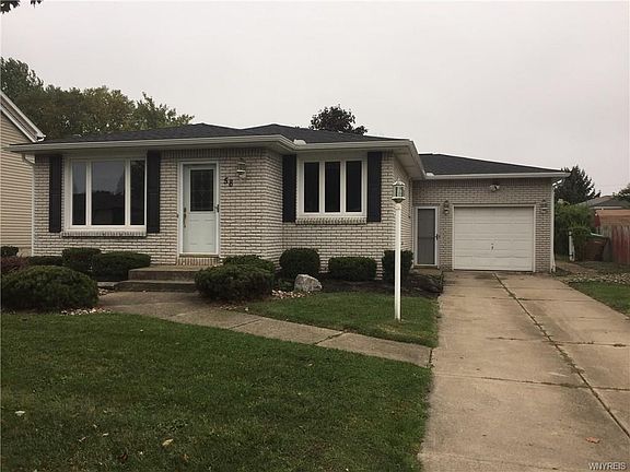 2nd image of 58 Sherry Dr