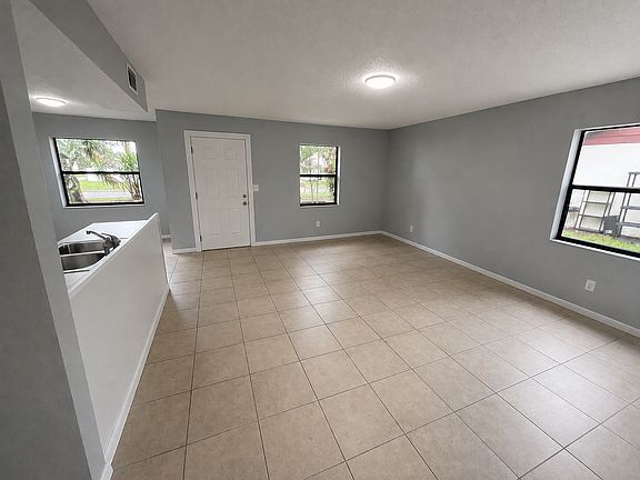 3rd image of 38214 7th Ave