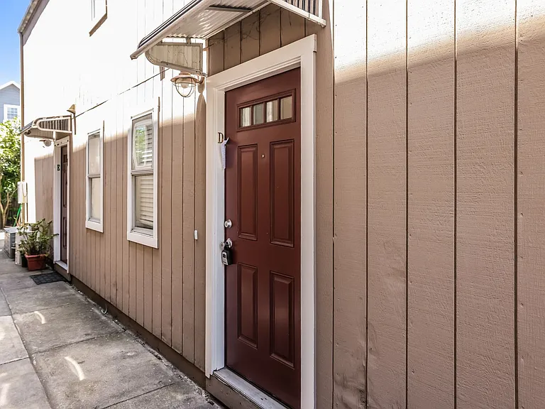 5851 Vallejo St #D — Photo 2
