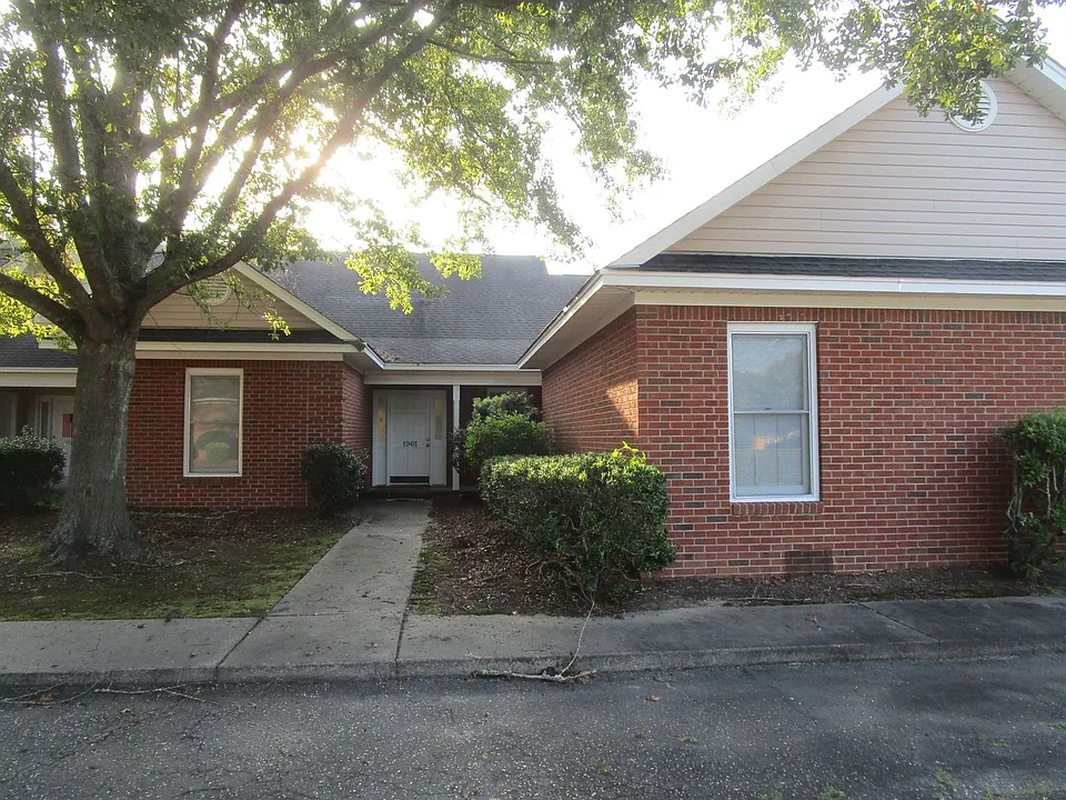 1961 Golfair Rd