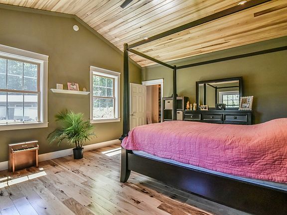 Mainlevel master bedroom