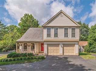 307 Foxridge Dr SW, Leesburg, VA