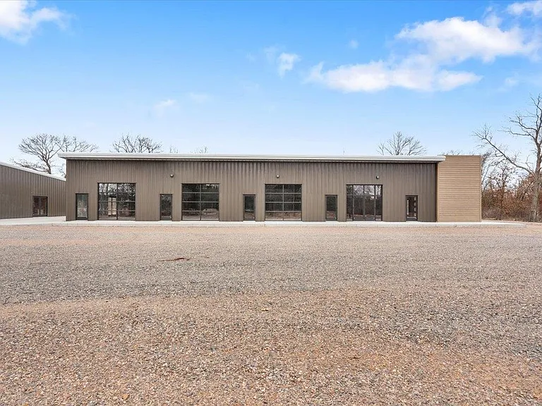 1144 County Road D — Photo 18