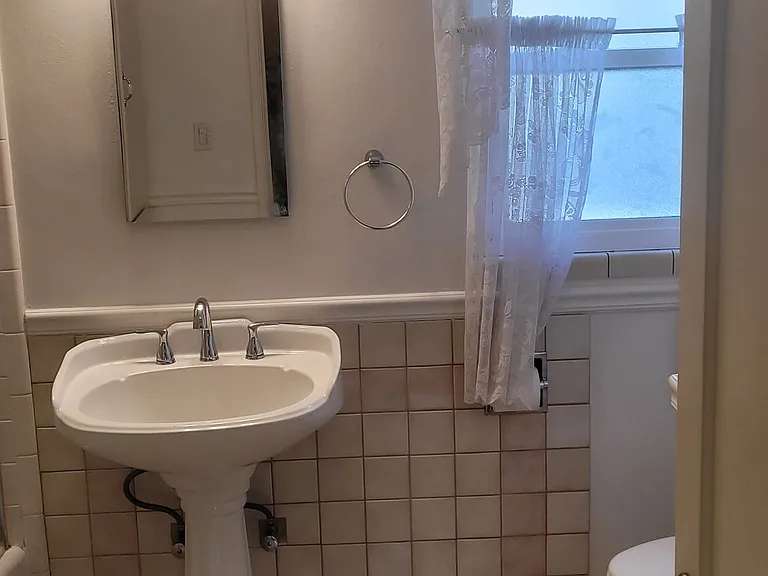 1416 W El Camino Ave — Photo 17
