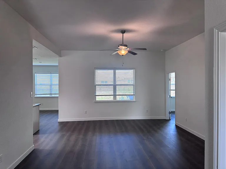 19709 Andrew Jackson St — Photo 2