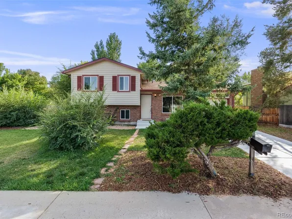 8952 W Stanford Avenue, Denver, CO 80123