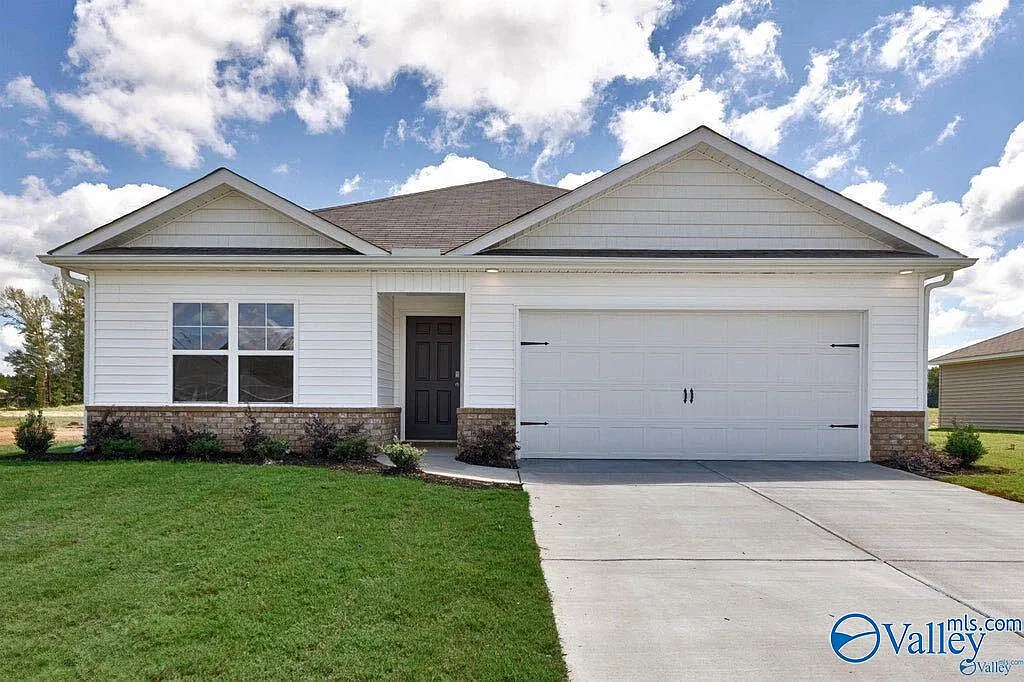 3 bed, 2.0 bath, 1281 sqft, $2,500 — Photo 1