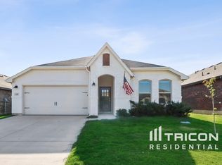 618 Autumn Ave, Justin, TX 76247