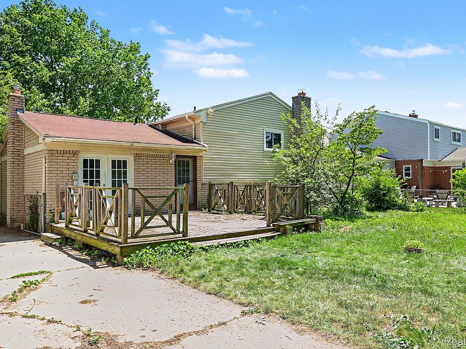 43171 Hartwick Dr, photo 26