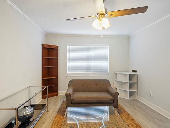 5th image of 5819 Effingham Dr