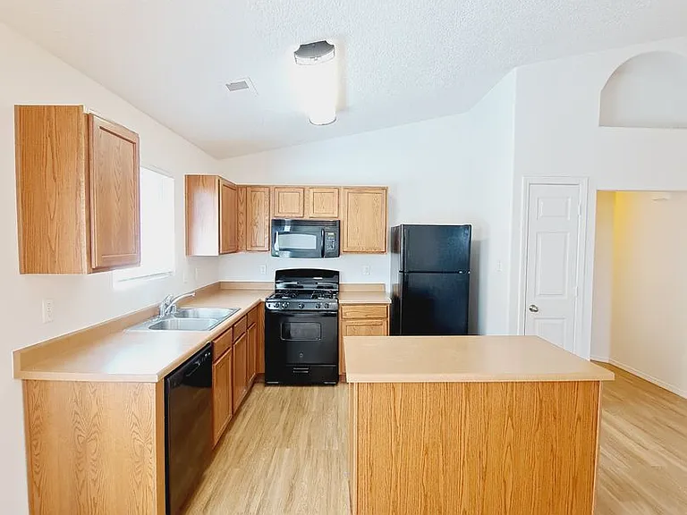 1021 Purple Aster Ave SW — Photo 11