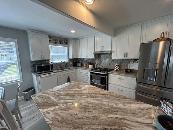 4th image of 4847 W Cedar Lake Rd