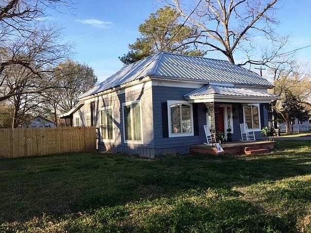 1st image of 600 Pine St