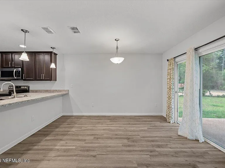 13949 Gossett St — Photo 5