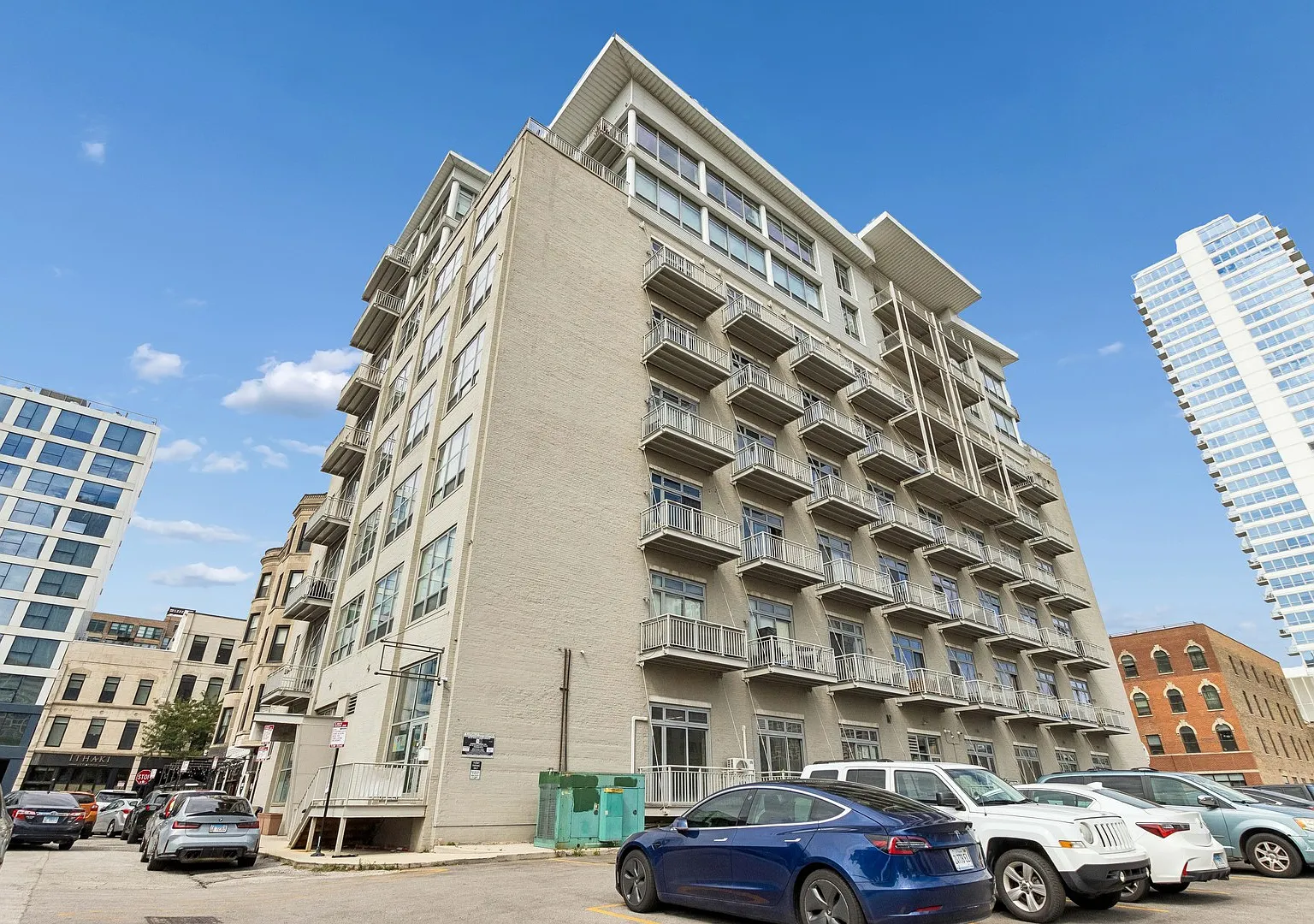1 bed, 1000 sqft, $3,300 — Photo 1