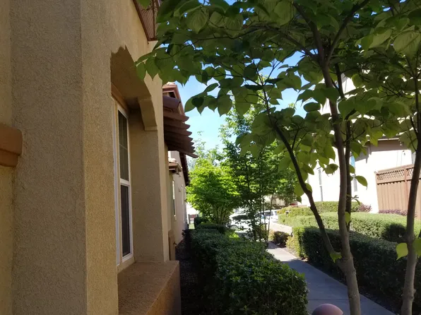 882 Bullion Ln, Folsom, CA 95630