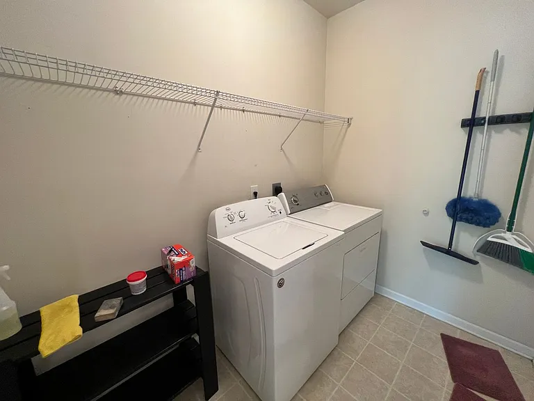 212 Summer Rain Ct — Photo 14
