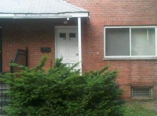 7811 164th St, Fresh Meadows, NY 11366