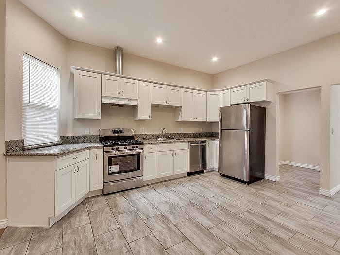 1st image of 4908-4910 3rd St