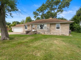 111 S Eads Ave, Paris, IL 61944