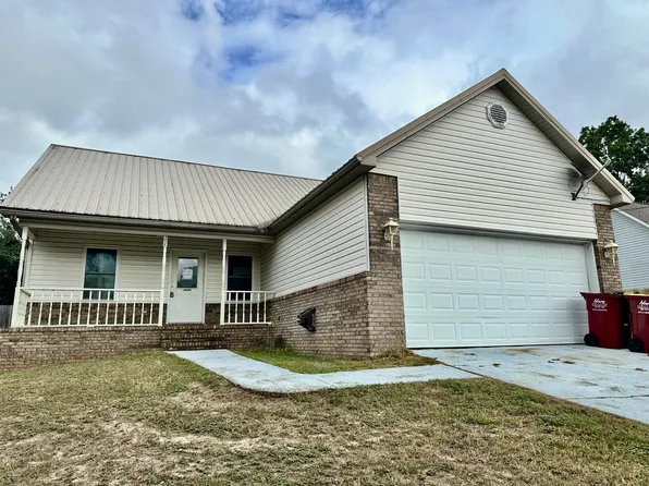 308 Island Dr, Crestview, FL 32536