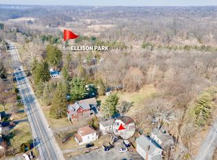 484 1/2 N Landing Rd, Rochester, NY 14625