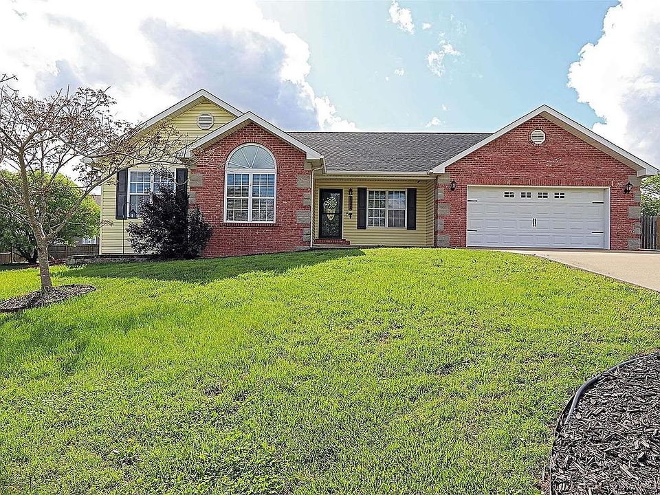 1st image of 121 Jackson Forest Dr