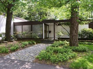 28 Aylesbury Rd, Worcester, MA 01609