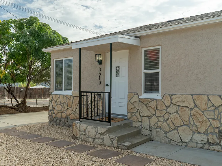 3510 Helix St #3510 — Photo 1