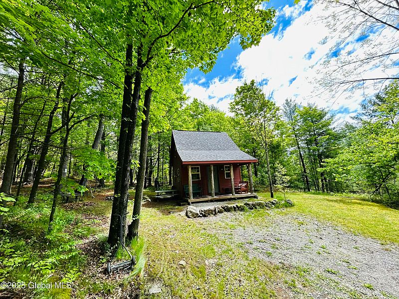 2nd image of 981 New Hague Road