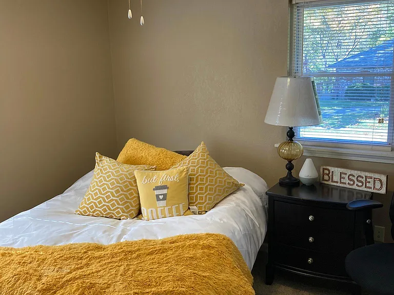 second bedroom