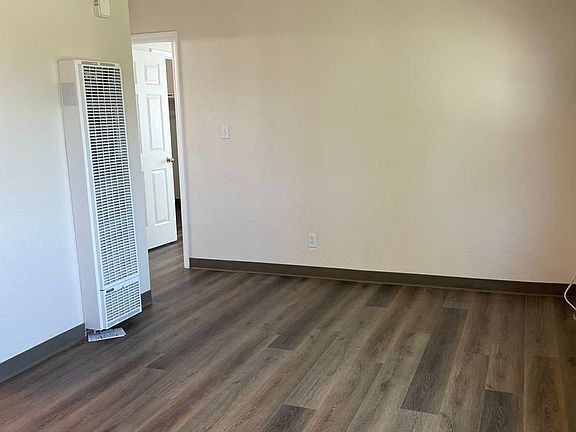 3rd image of 409 G St #6