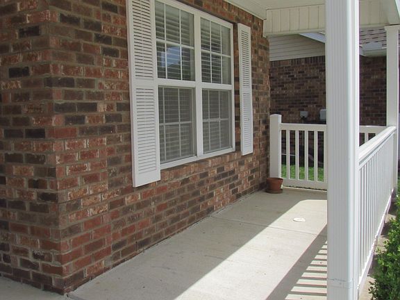 2nd image of 518 Village Green Cir
