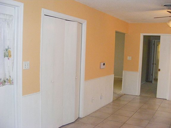4th image of 1339 E Cherry Ave