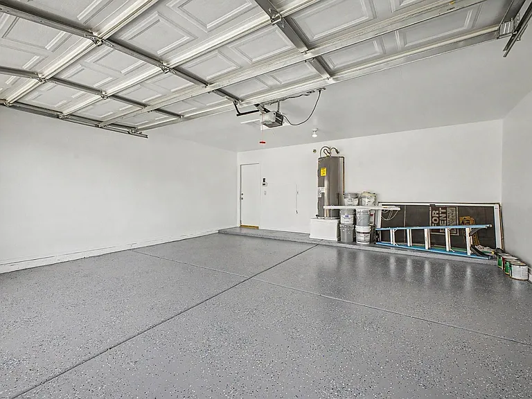 7043 W Phelps Rd — Photo 27