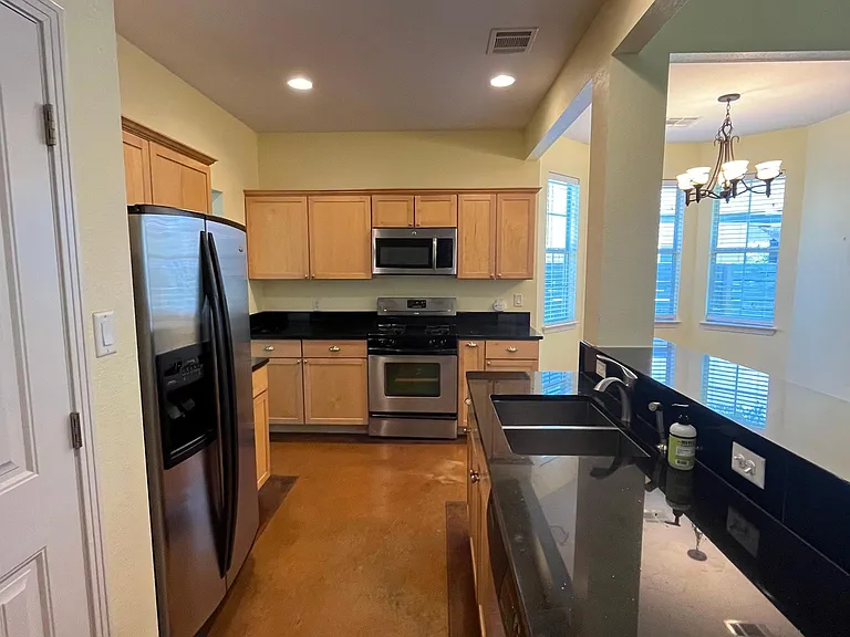 1604 Walnut Ave — Photo 10
