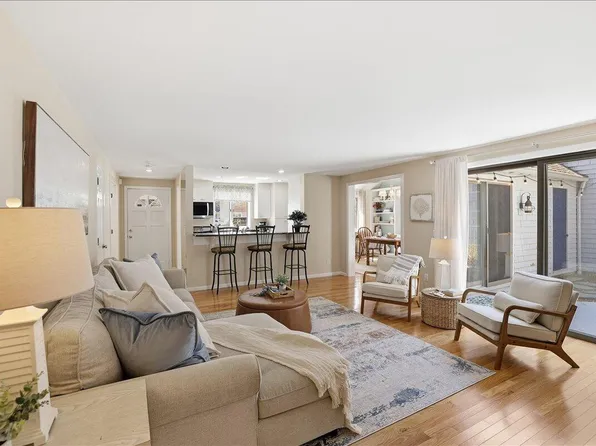 100 Mid-Iron Way UNIT 7027, Mashpee, MA 02649