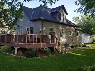 934 3rd St, Nicollet, MN 56074