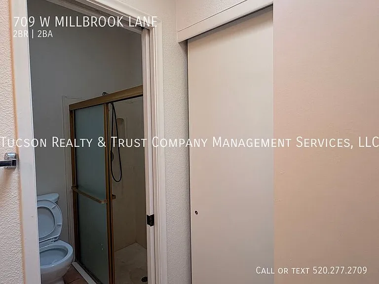 709 W Millbrook Ln — Photo 13