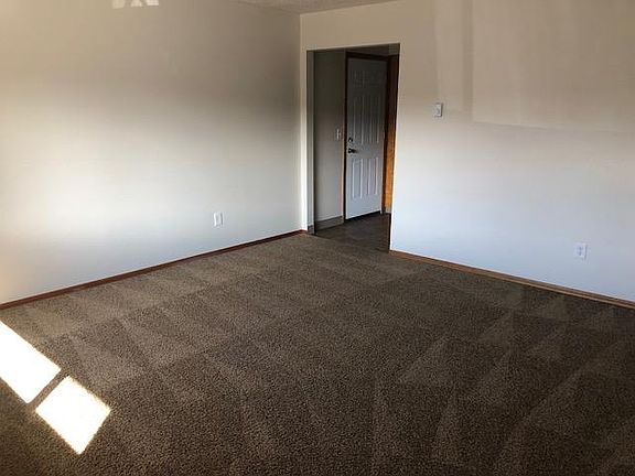 2nd image of 6120 NE Hazel Dell Ave