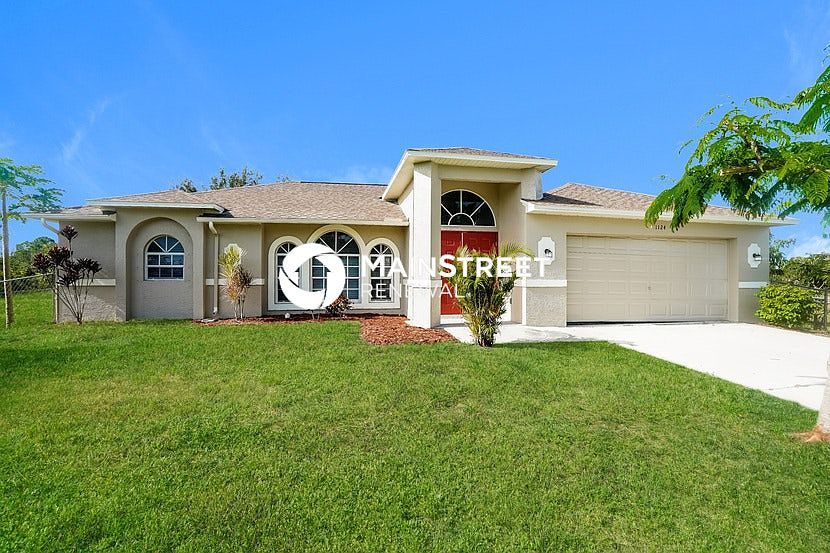 1st image of 1124 NE 32nd Ln