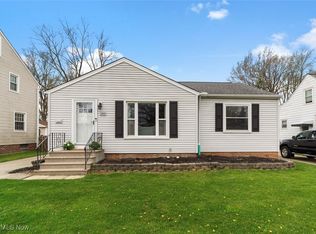 4208 W 227th St, Fairview Park, OH
