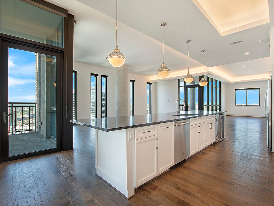 1st image of 2320 N Akard St #3108