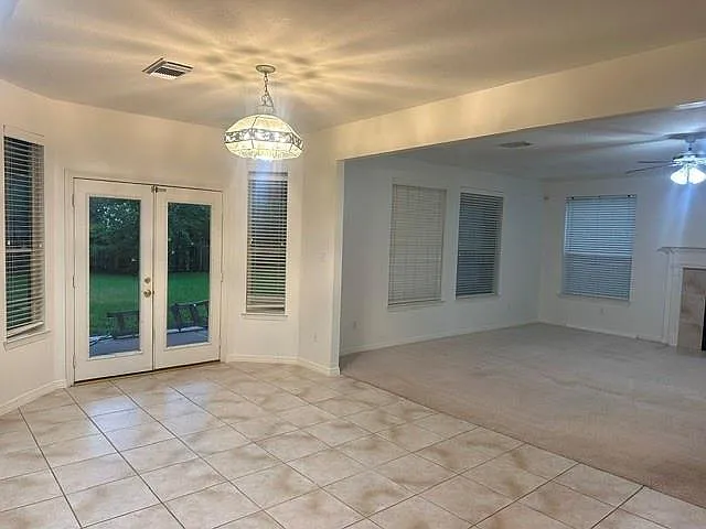 1030 Forestburg Dr — Photo 5