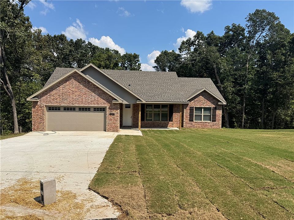 1st image of 2 Boreland Cir
