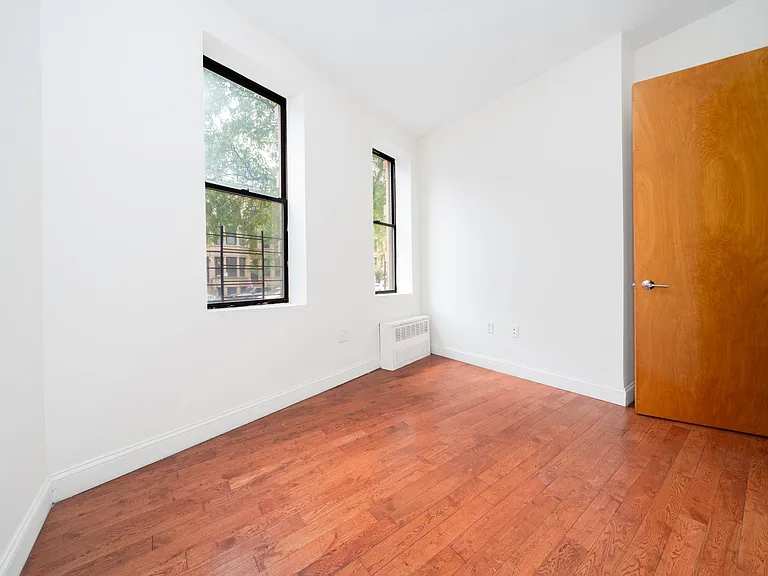 945 Saint Nicholas Ave #1D — Photo 14